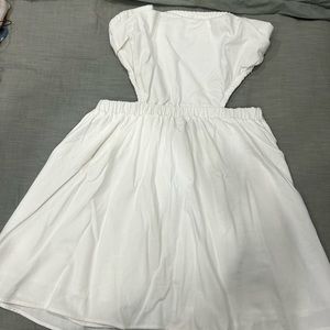 White strapless dress